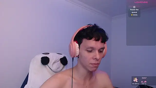 bryamado69 online show from March 2026 11:28:01 PM