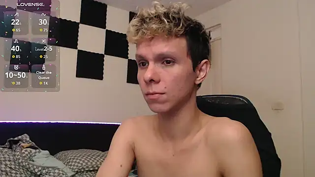 Snapshot of bryamado69 chatting on September 2025 02:29:02 AM bryamado69 online show from September 2025 02:29:02 AM