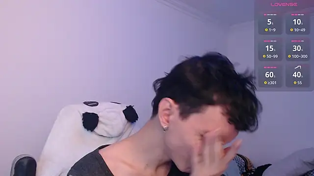 bryamado69 online show from March 2026 06:24:01 PM