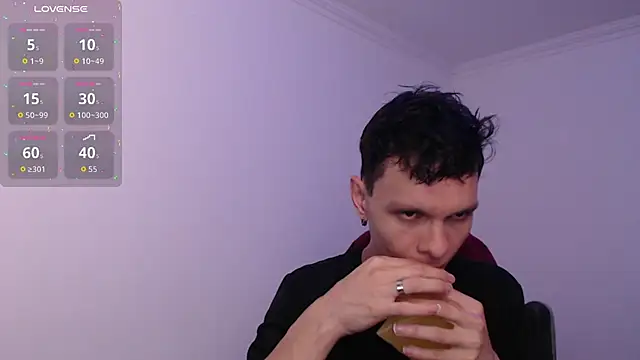 bryamado69 online show from February 2026 01:10:01 PM