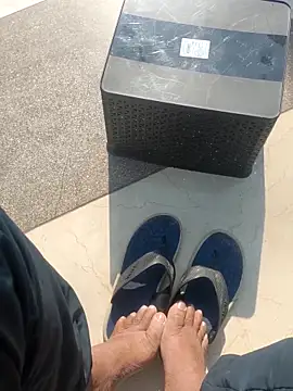 Gururonny07 online show from March 2026 04:09:02 AM