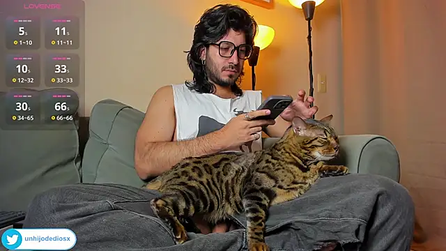 Ackerman Eren  online show from February 2026 09:49:01 AM