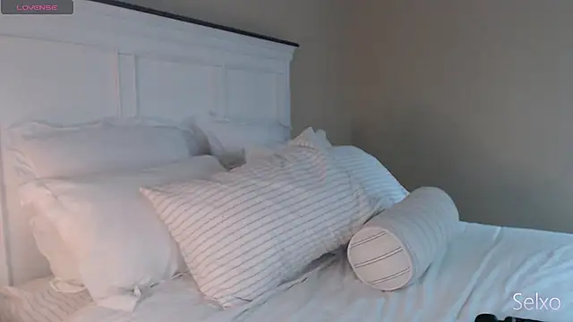 Snapshot of Selxo chatting on March 2026 02:14:02 PM Selxo online show from March 2026 02:14:02 PM