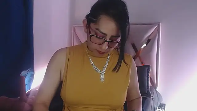 Snapshot of Andrea_Sexx_ chatting on February 2025 08:34:01 PM Andrea Sexx  online show from February 2025 08:34:01 PM