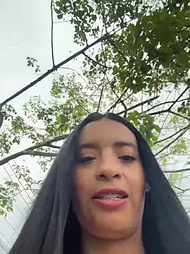 Laura fernandezII online show from February 2026 07:30:02 PM