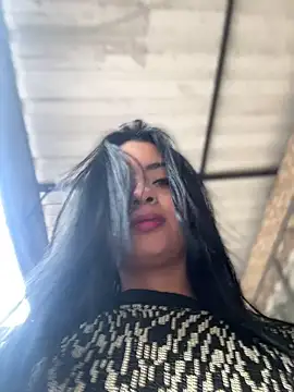 Laura fernandezII online show from February 2025 12:59:02 PM
