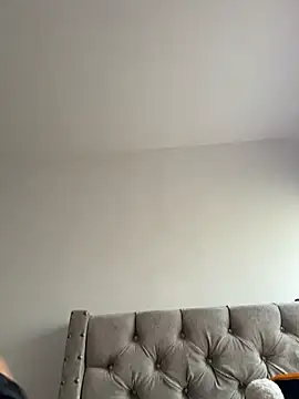 Laura fernandezII online show from November 2025 07:29:02 PM