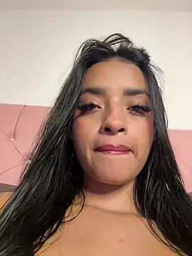 Laura fernandezII online show from February 2025 03:51:02 AM