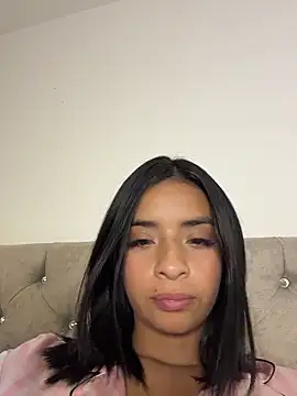 Laura fernandezII online show from February 2026 02:23:01 AM