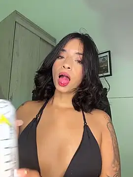 Laura fernandezII online show from March 2026 02:37:01 AM