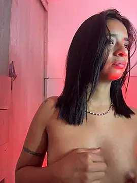 Laura fernandezII online show from April 2026 06:30:01 AM