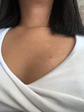 Laura fernandezII online show from February 2026 01:35:02 PM