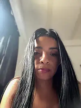 Laura fernandezII online show from March 2025 06:46:02 PM