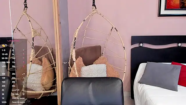 Snapshot of LenaRuiz_ chatting on October 2025 12:06:02 PM LenaRuiz online show from October 2025 12:06:02 PM