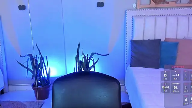 LenaRuiz  online show from March 2026 12:09:01 PM