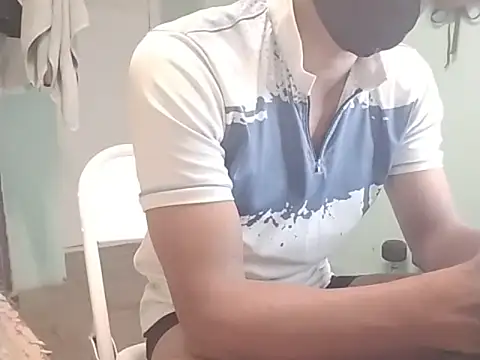 Snapshot of vicky0805 chatting on March 2025 04:18:01 AM vicky0805 online show from March 2025 04:18:01 AM