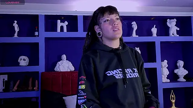  sharlotte777 online show from April 2026 02:56:01 PM