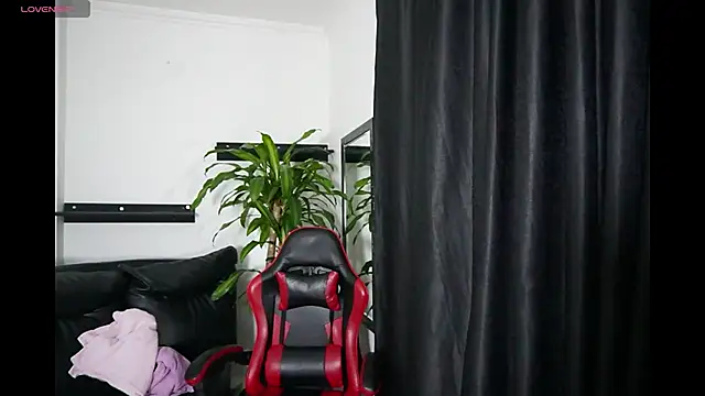  sharlotte777 online show from February 2026 01:11:02 PM