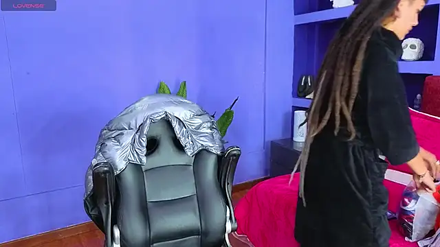 Snapshot of _sharlotte777 chatting on October 2025 02:07:01 PM sharlotte777 online show from October 2025 02:07:01 PM