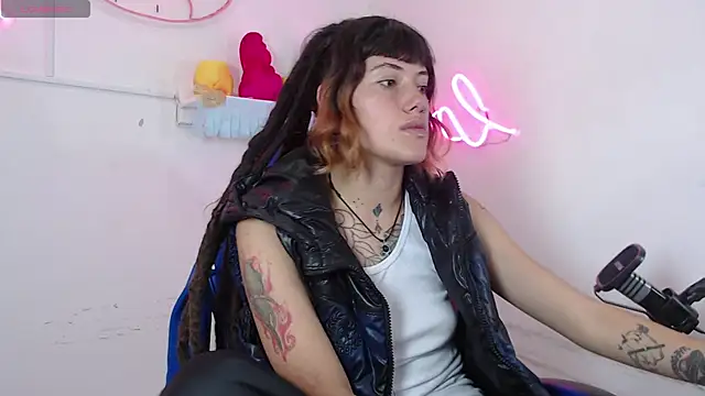 Snapshot of _sharlotte777 chatting on December 2025 02:26:02 PM sharlotte777 online show from December 2025 02:26:02 PM