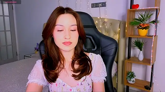 Snapshot of Ann__Cute chatting on March 2025 08:55:02 AM Ann Cute online show from March 2025 08:55:02 AM