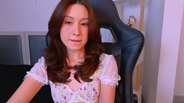 Snapshot of Ann__Cute chatting on March 2025 08:51:01 AM Ann Cute online show from March 2025 08:51:01 AM