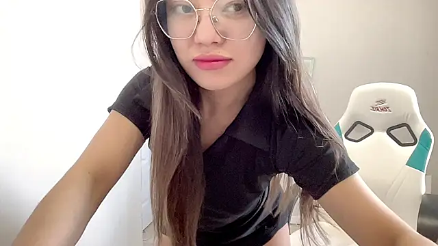 Risalynn online show from February 2025 04:48:02 AM