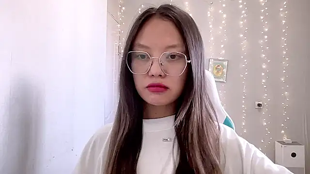 Risalynn online show from March 2025 08:00:01 AM