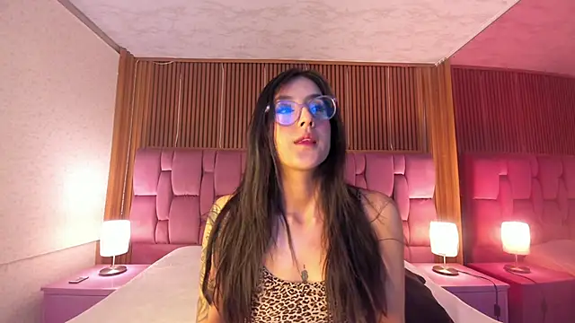 Princess Violett online show from November 2025 01:33:01 PM