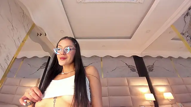 Princess Violett online show from October 2025 02:47:02 PM