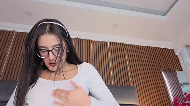 Princess Violett online show from June 2026 02:33:02 PM