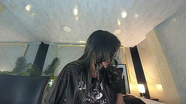 Princess Violett online show from September 2025 02:38:02 PM