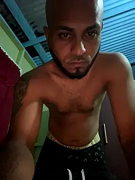 Snapshot of islandvybee55 chatting on September 2025 09:20:02 AM islandvybee55 online show from September 2025 09:20:02 AM