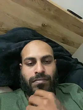 islandvybee55 online show from March 2026 03:00:01 PM