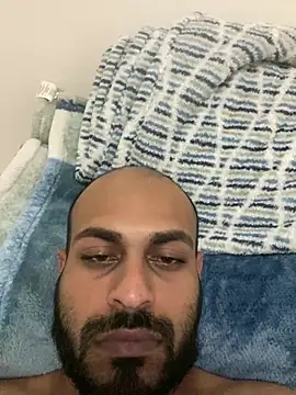 Snapshot of islandvybee55 chatting on January 2025 02:20:02 AM islandvybee55 online show from January 2025 02:20:02 AM