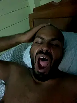 Snapshot of islandvybee55 chatting on September 2025 05:07:02 AM islandvybee55 online show from September 2025 05:07:02 AM