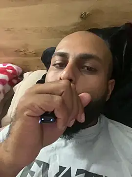 islandvybee55 online show from March 2026 06:02:01 PM