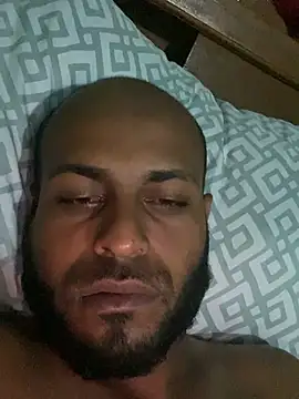 islandvybee55 online show from February 2026 02:43:02 AM