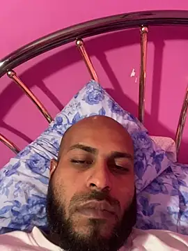 islandvybee55 online show from February 2026 02:12:02 AM