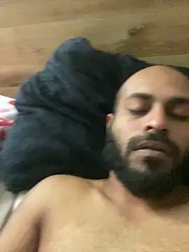 islandvybee55 online show from March 2026 11:27:02 PM