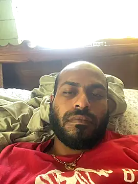 Snapshot of islandvybee55 chatting on November 2025 05:17:02 PM islandvybee55 online show from November 2025 05:17:02 PM