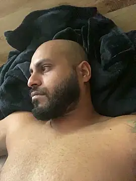 islandvybee55 online show from March 2026 02:13:01 PM