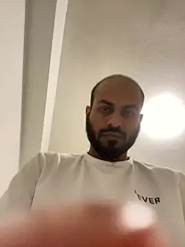 Snapshot of islandvybee55 chatting on January 2025 01:53:01 AM islandvybee55 online show from January 2025 01:53:01 AM