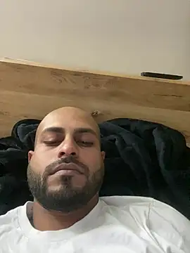 islandvybee55 online show from March 2026 02:18:01 PM