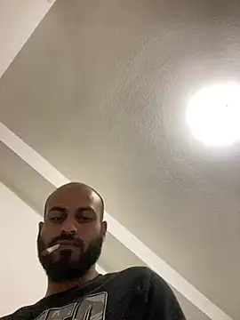 Snapshot of islandvybee55 chatting on March 2025 12:00:01 AM islandvybee55 online show from March 2025 12:00:01 AM