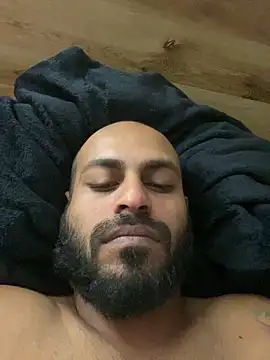 islandvybee55 online show from March 2026 10:37:01 AM