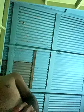 Snapshot of islandvybee55 chatting on December 2025 05:00:02 AM islandvybee55 online show from December 2025 05:00:02 AM