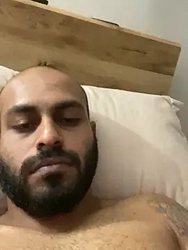 islandvybee55 online show from April 2026 03:02:01 PM