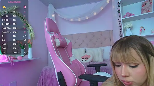 ely cherry18 online show from October 2025 12:33:01 AM