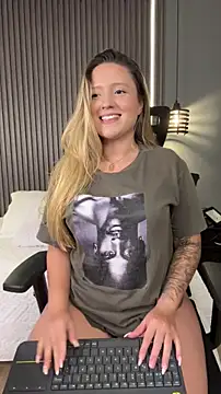 MiaPetit  online show from February 2026 07:55:02 PM